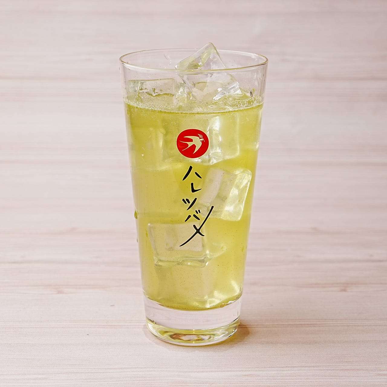 Brown rice tea highball with matcha
