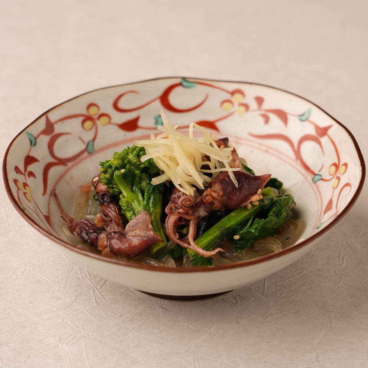 蛍烏賊と新生姜のチャプチェ