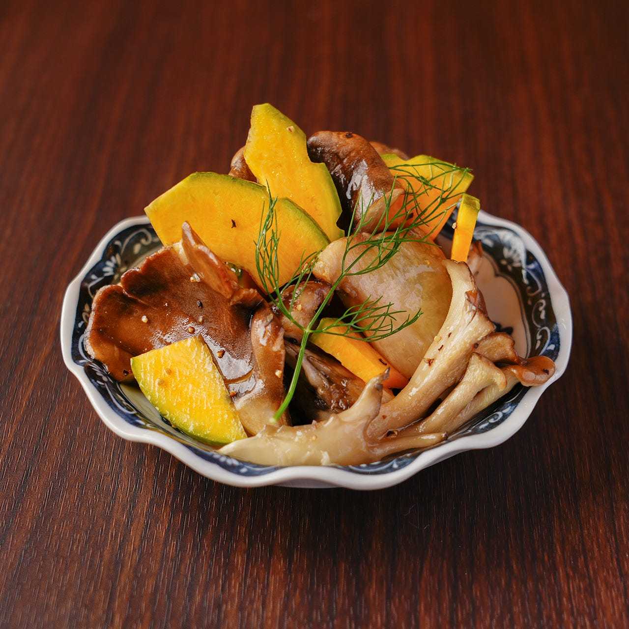 Suzu pumpkin and grilled mushroom namul
