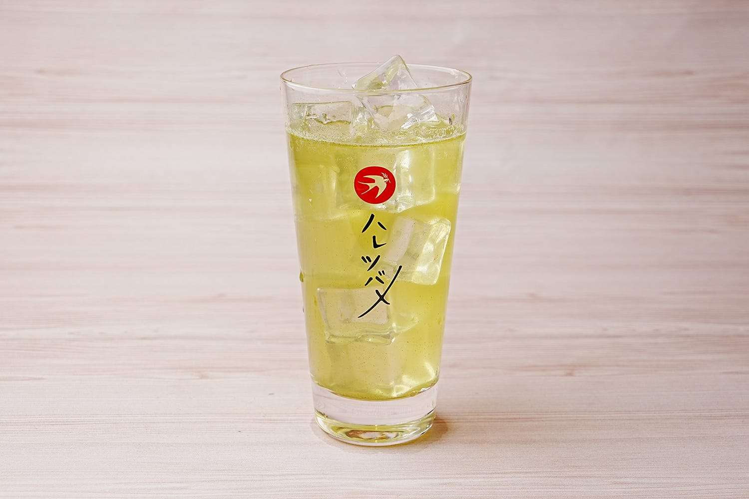 Brown rice tea highball with matcha