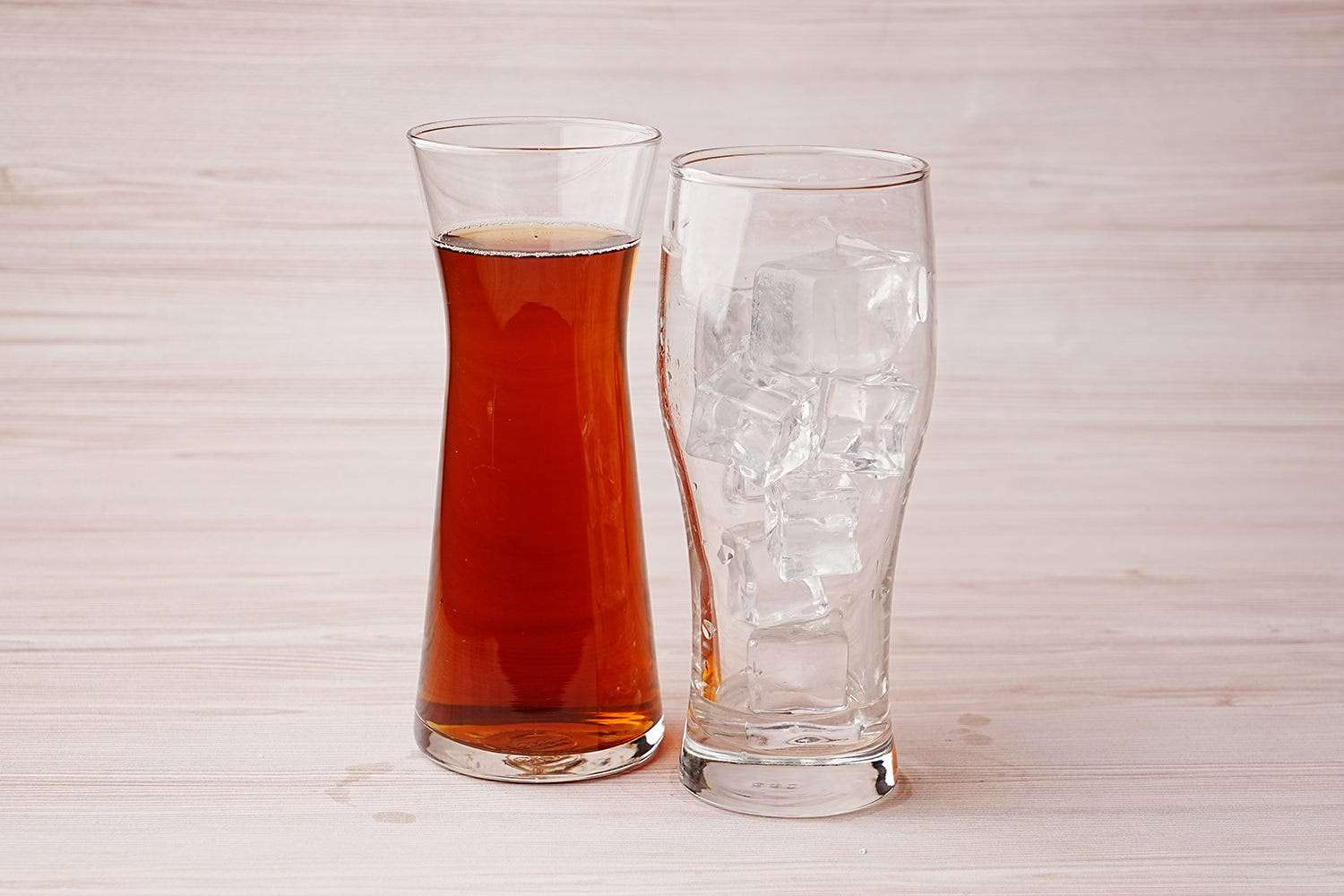 ウーロン茶 ・ オレンジジュース・ペプシコーラ ・ ジンジャーエール