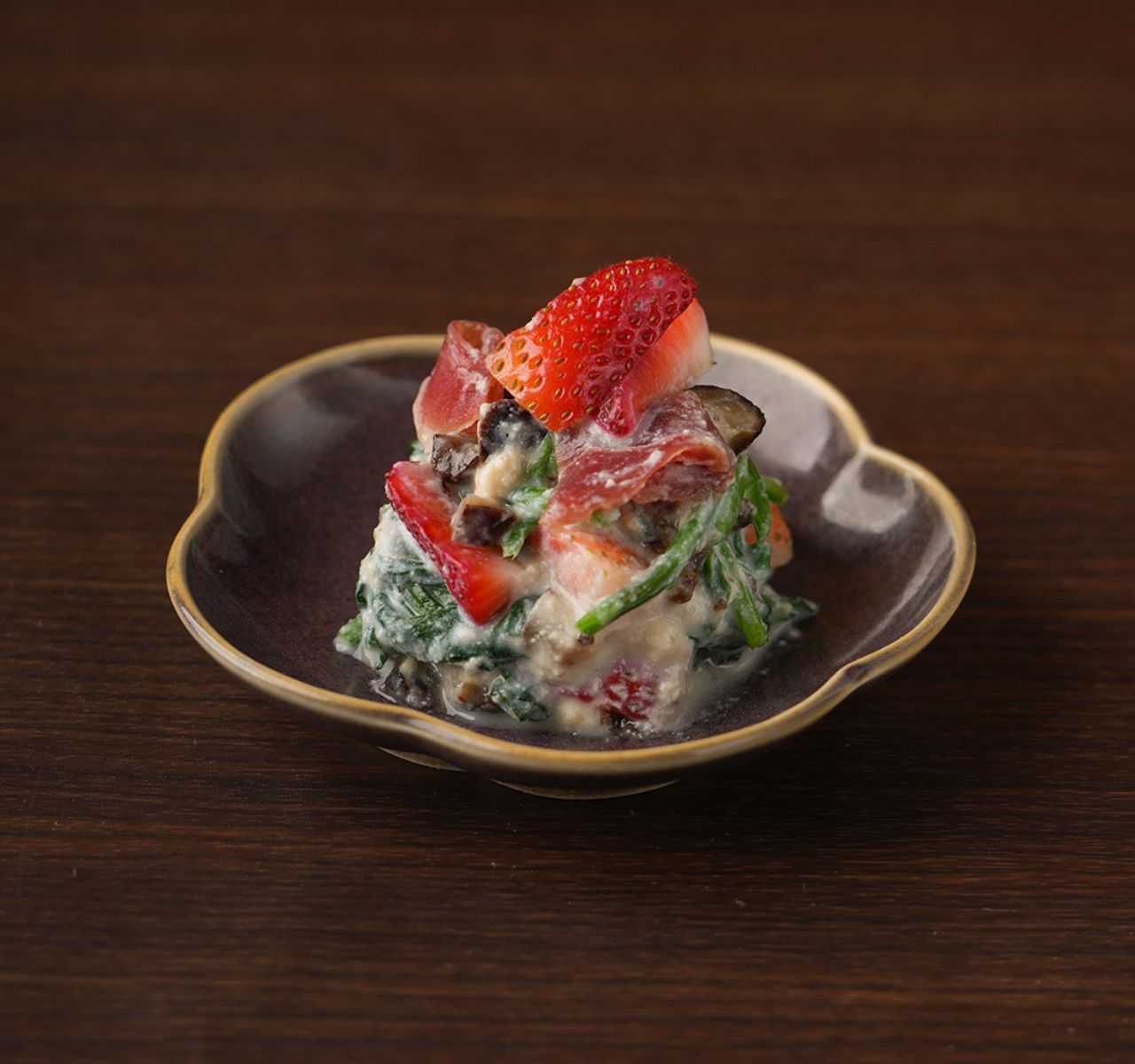 딸기와 가오리 햄의 하얀 완화