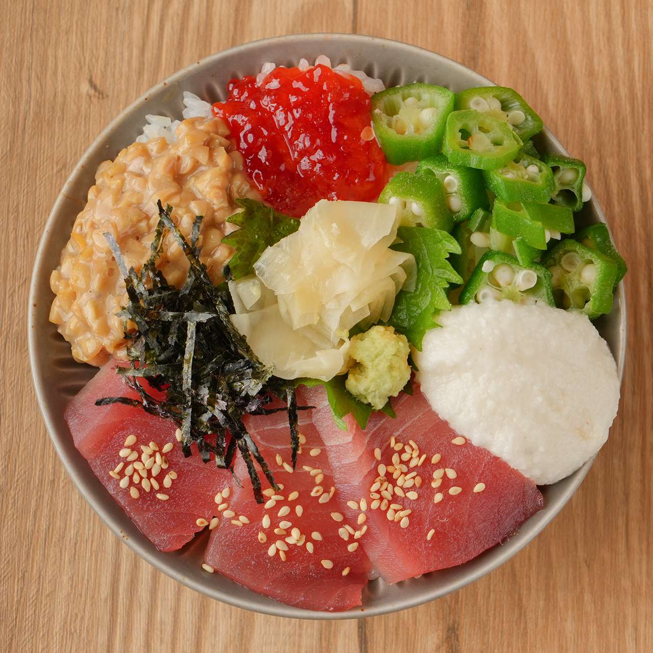 太宰丼～すじこと納豆の爆弾丼～