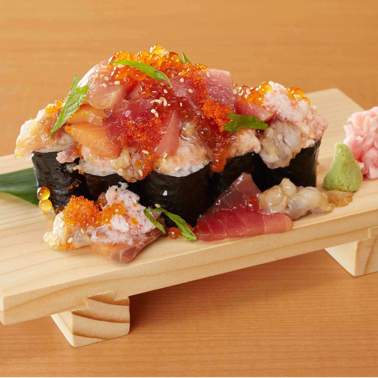 贅沢海鮮のっけ巻き寿司