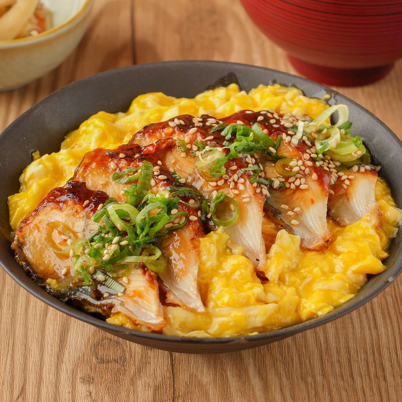 とろ～っと鰻玉丼		