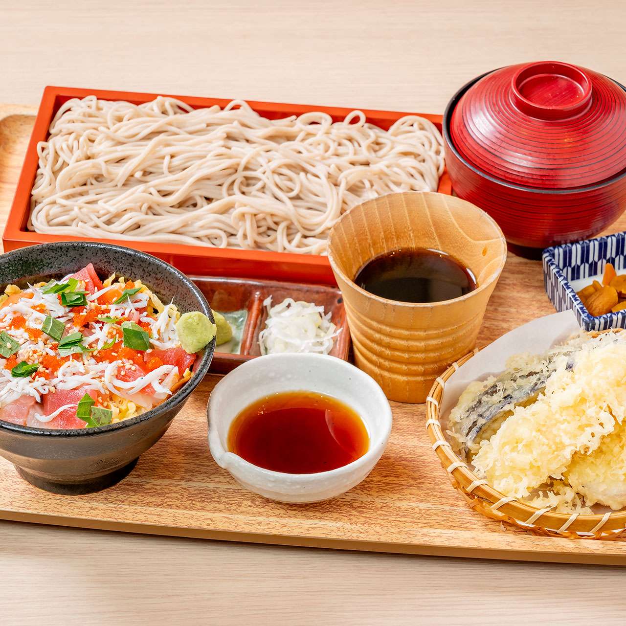 選べる麺と小丼・天ぷら御膳