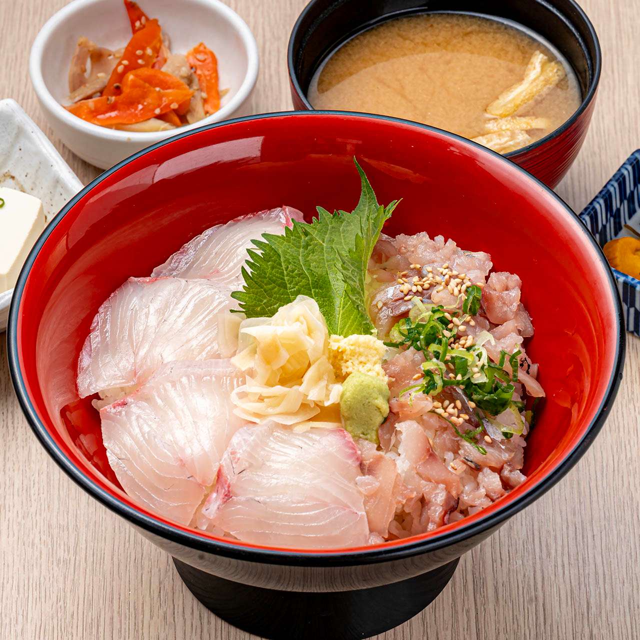 カンパチ&アジの二色丼