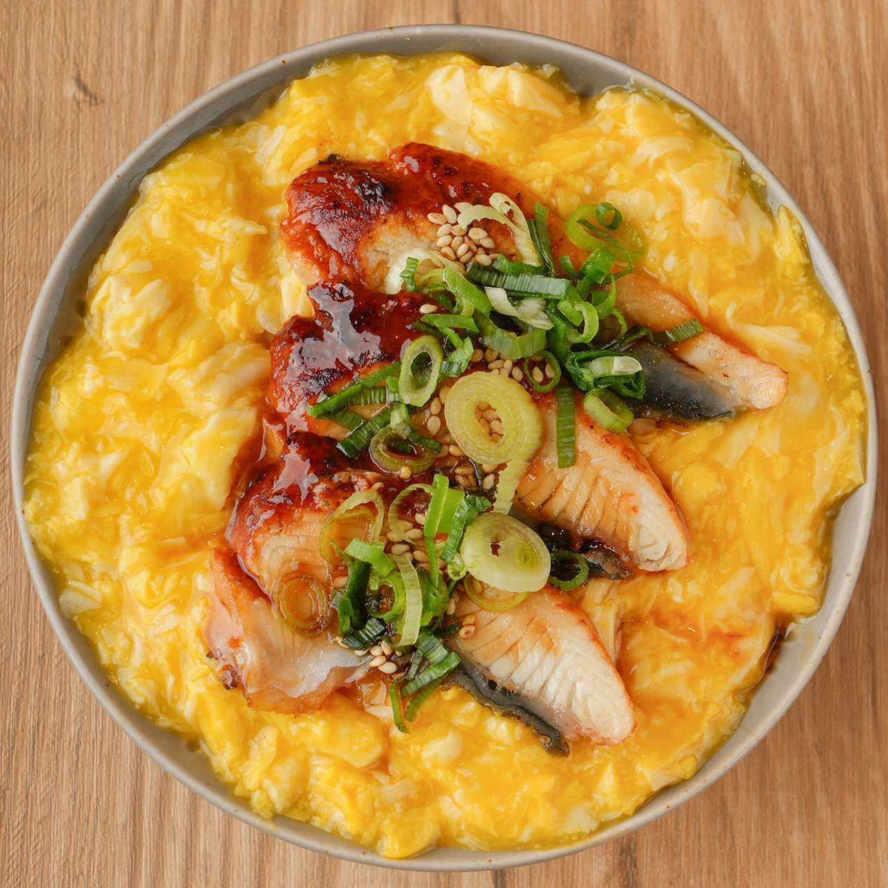 とろ～っと鰻玉丼 