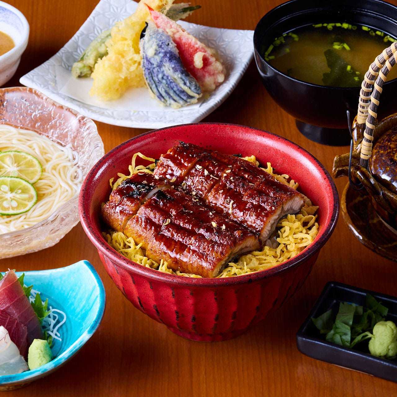 「鰻蒲焼き丼と酢橘そうめん御膳 」　鯛めし食べ放題付き
