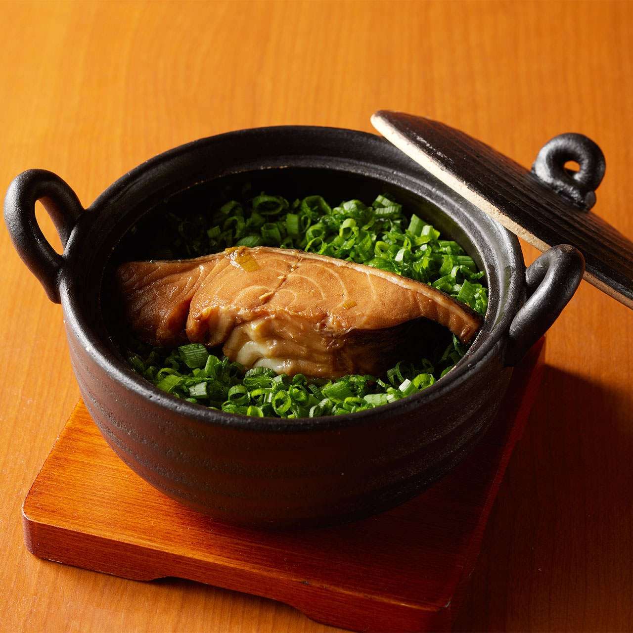 銀だら辛味噌煮と生姜の土鍋めし