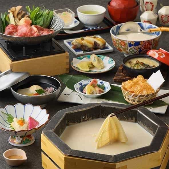 All-you-can-drink 7,500 yen (tax included) Yuba Dosue "Kyo" Japanese Black Beef Sukiyaki Pot