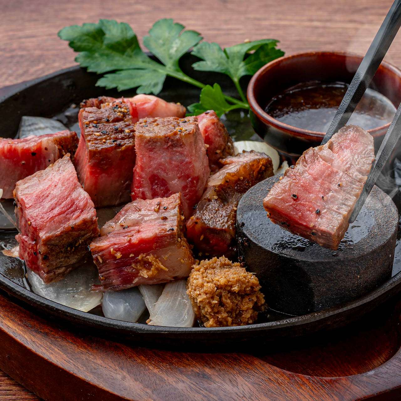 黒毛和牛のサイコロステーキ