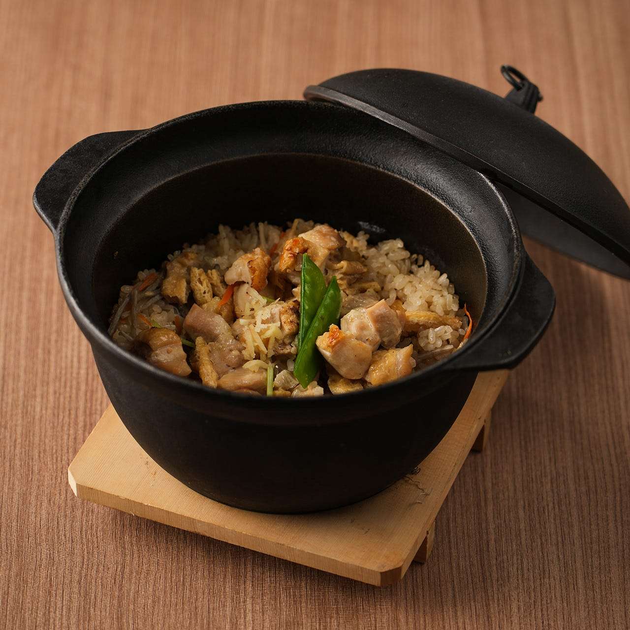 鉄鍋炊き鶏めし