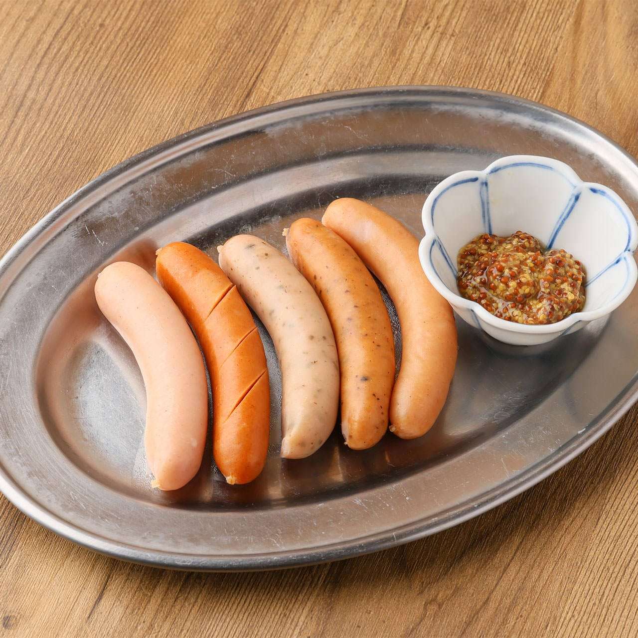 ソーセージ盛り合わせ