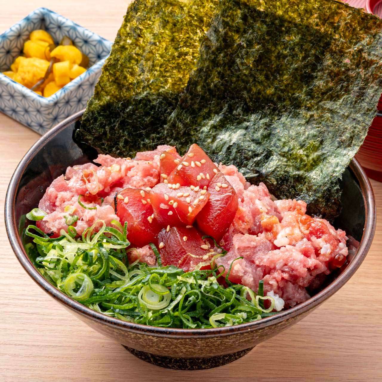 りゅうきゅうトロ玉丼