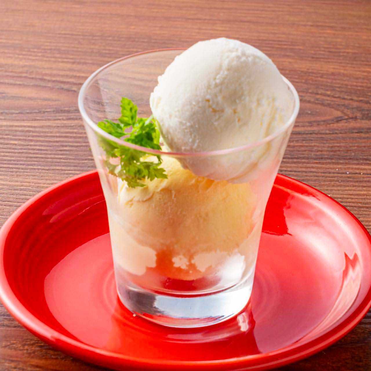 本日のアイス盛り合わせ