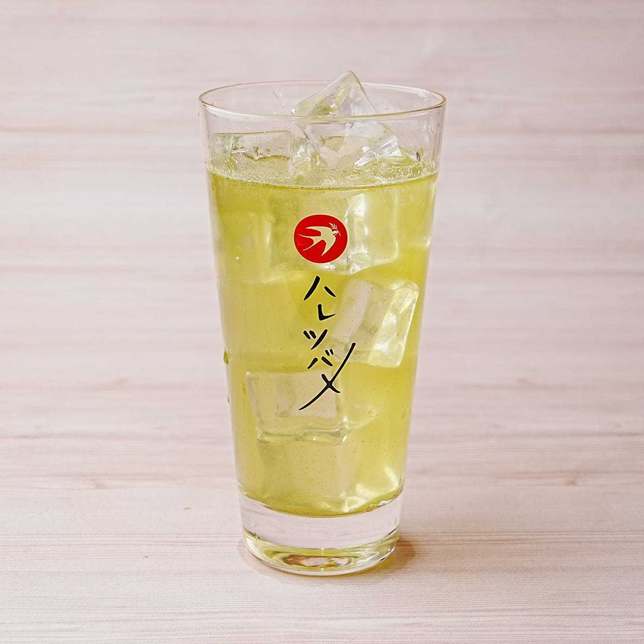 Brown rice tea highball with matcha