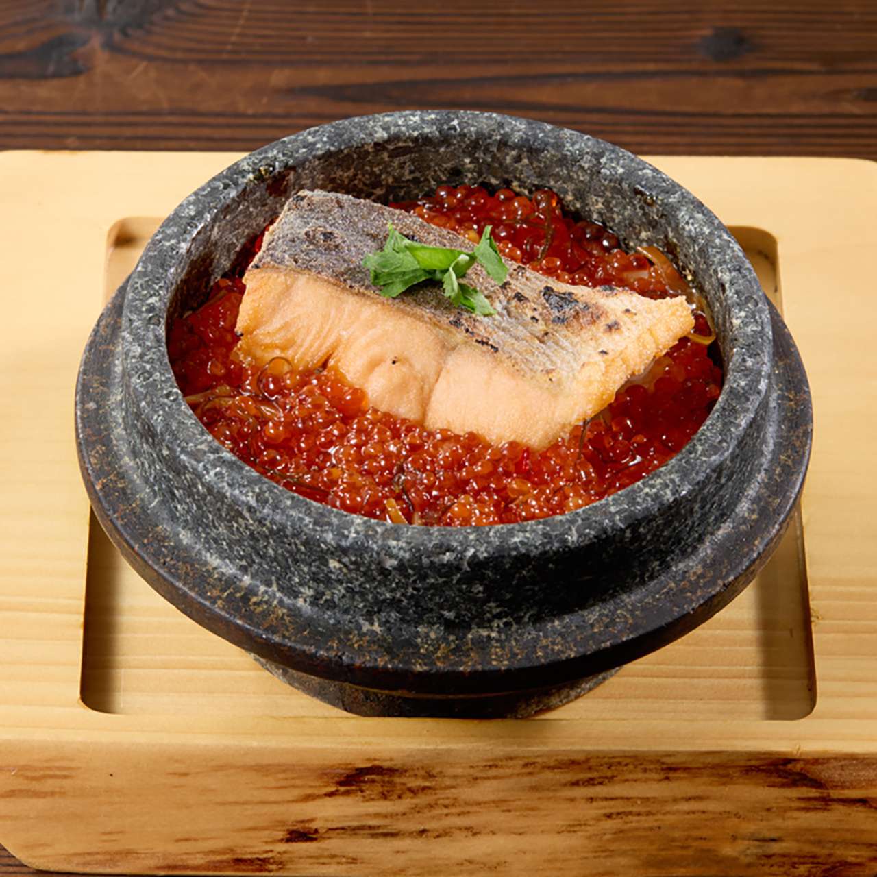 炙り時鮭と松前漬けいくら　～コシヒカリ石釜炊き込み飯～