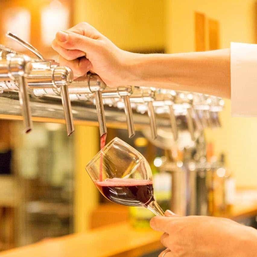 パパミラノ八重洲店自慢の飲み放題【TAPワイン】