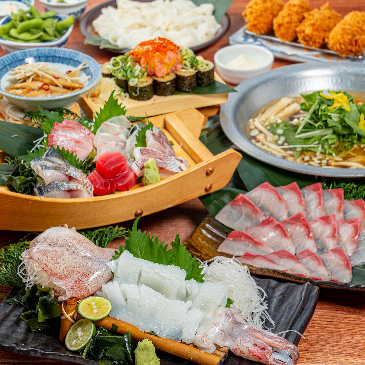 【昼・冬宴会】佐賀県唐津・剣先烏賊姿造りと刺身５種・貝出汁鰤しゃぶのコース　２H飲放付6000円　※3名様～