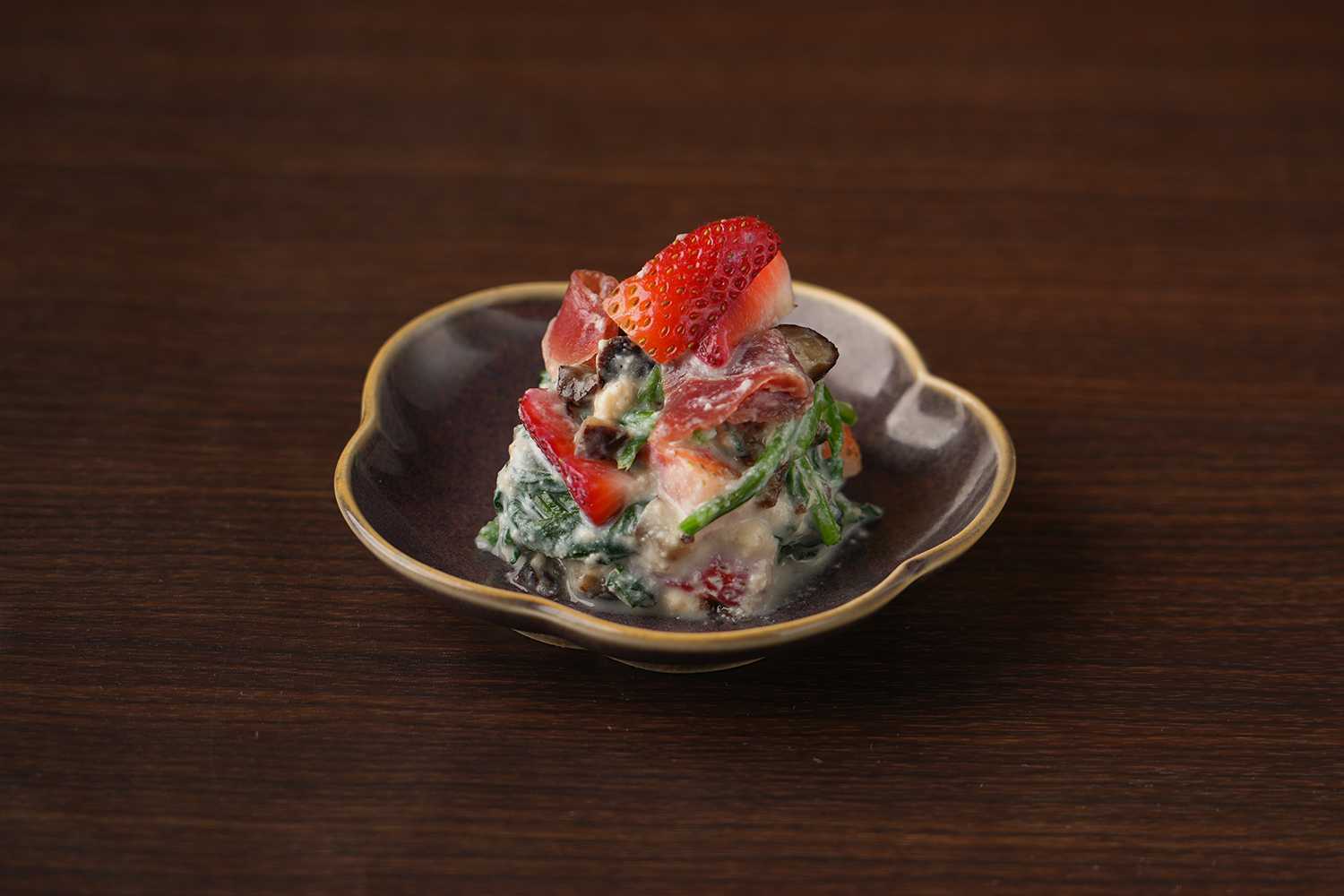 苺と合鴨生ハムの白和え