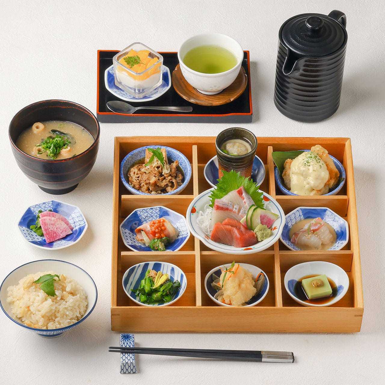 【鯛めし 食べ放題】虎 の松華堂～鯛胡麻刺し茶漬け付～　（1日10食限定）