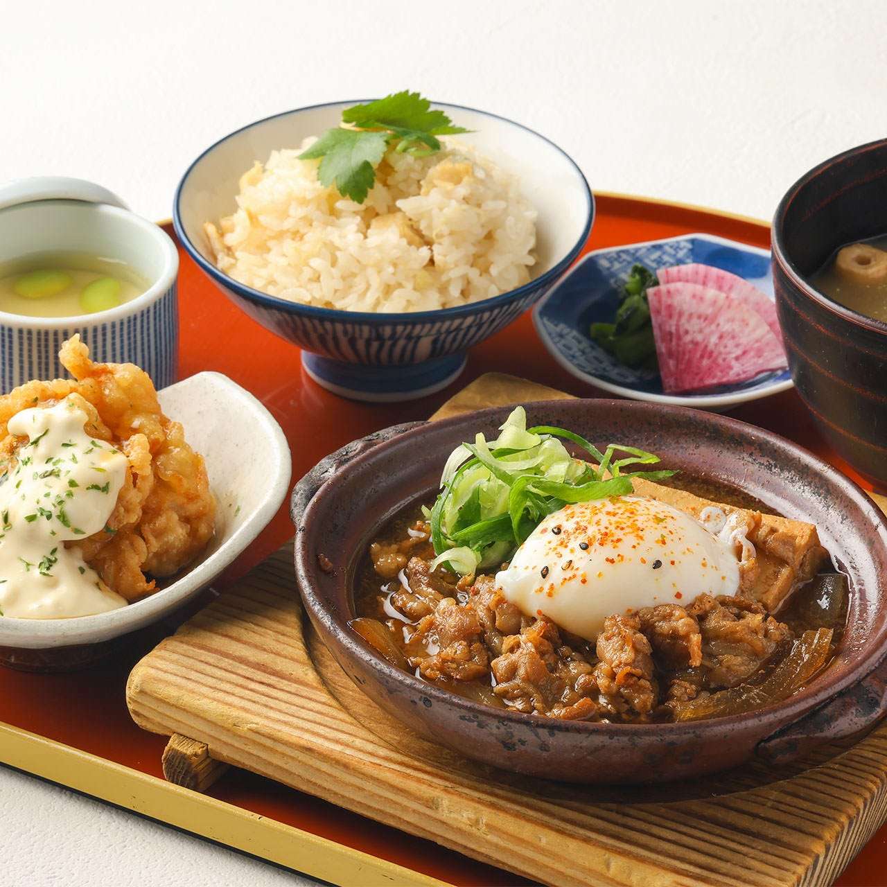 [All-you-can-eat sea bream rice] Beef sukiyaki tofu set