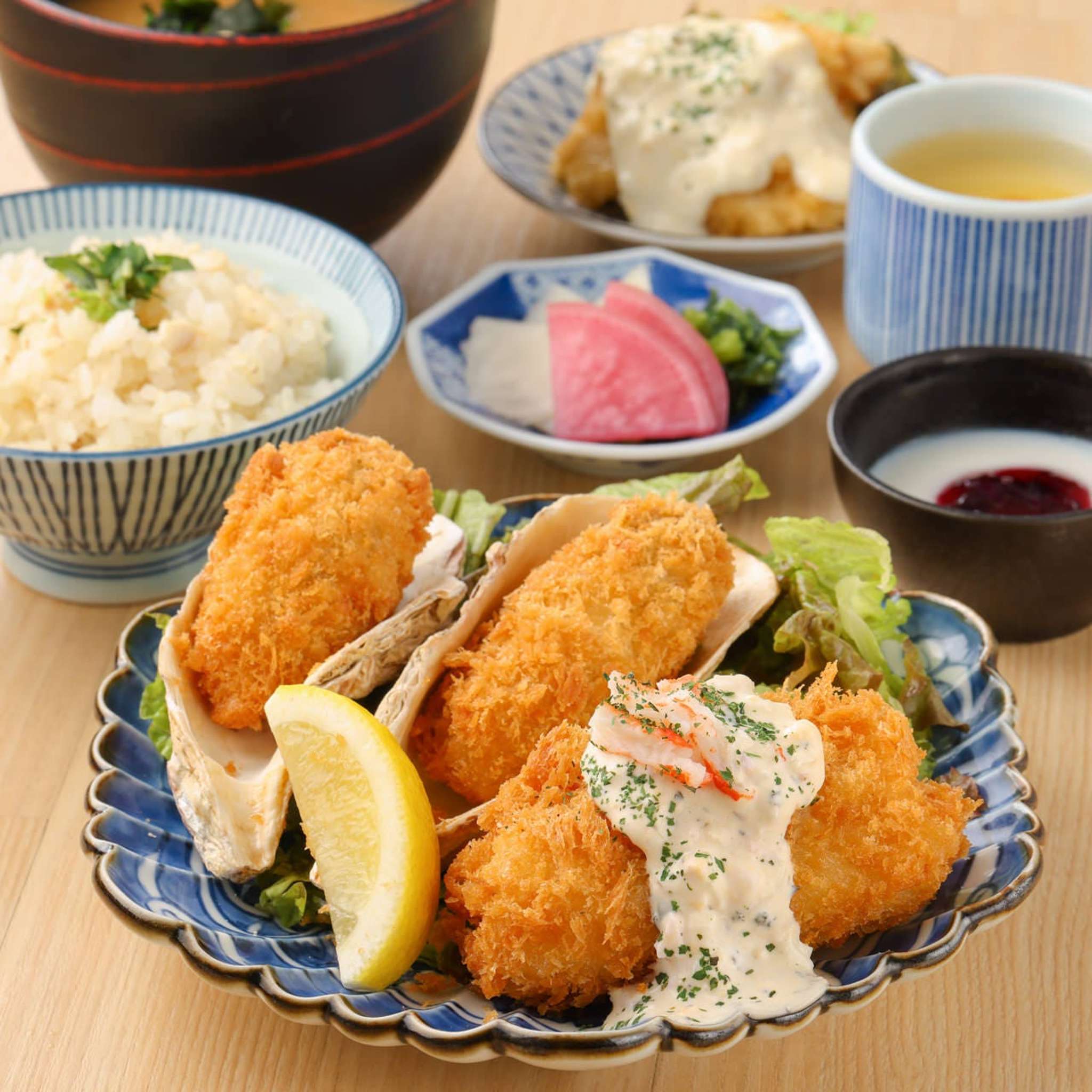 【鯛めし 食べ放題】牡蠣フライと蟹クリームコロッケ膳