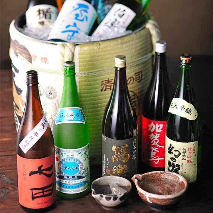 A buffet of 15 types of sake