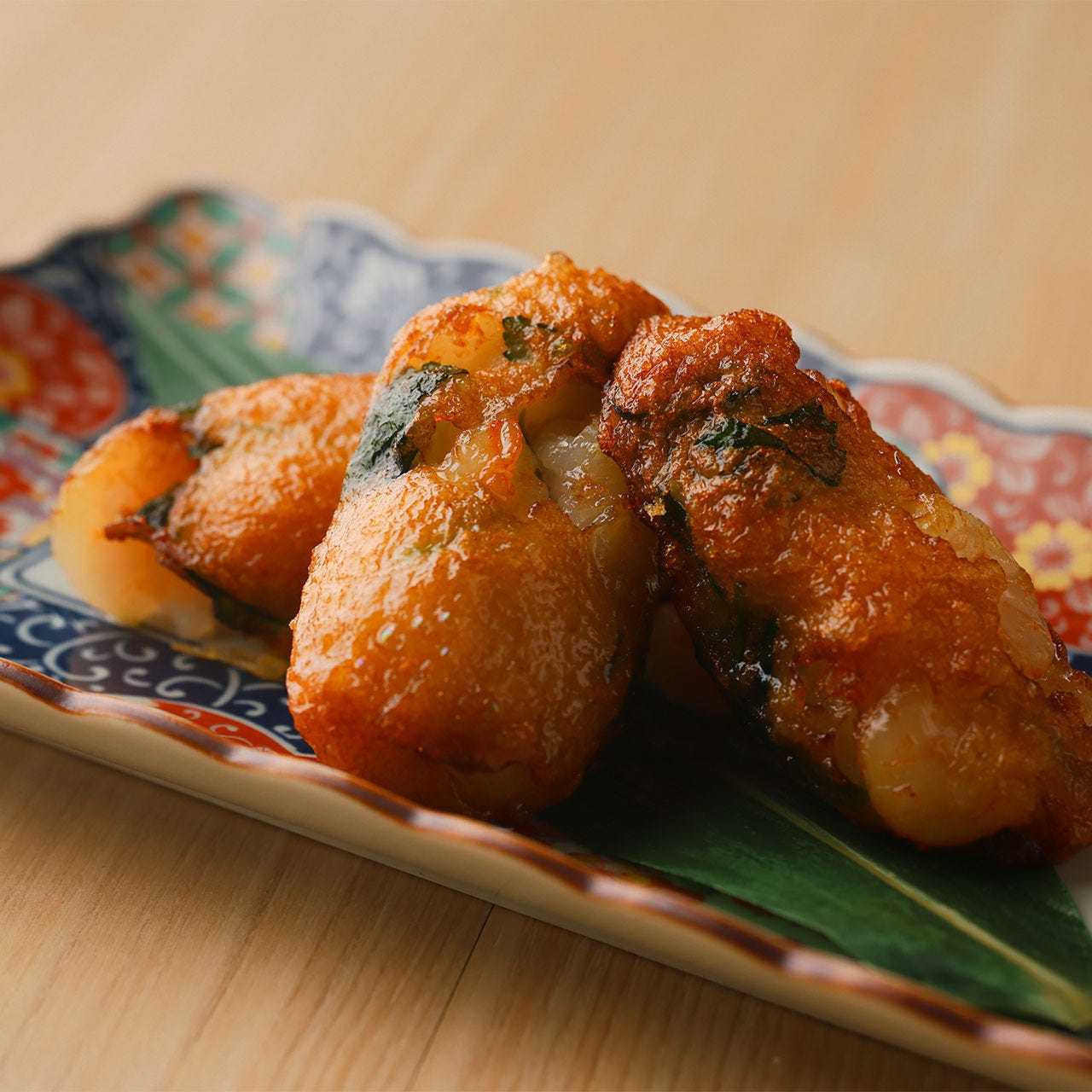Shrimp and mitsuba tempura with yuzu pepper
