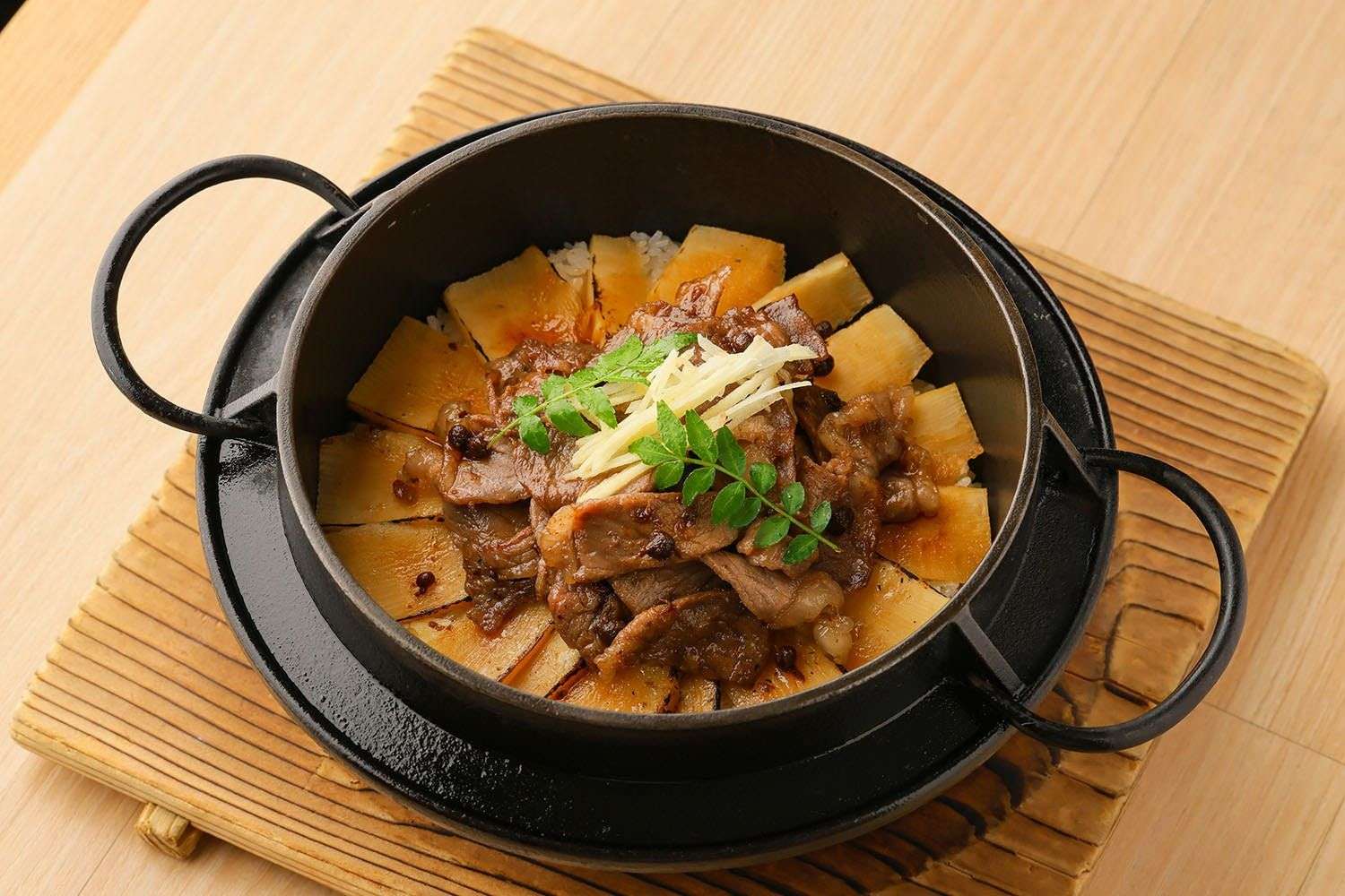 黒毛和牛しぐれ煮と筍の炊き込みご飯