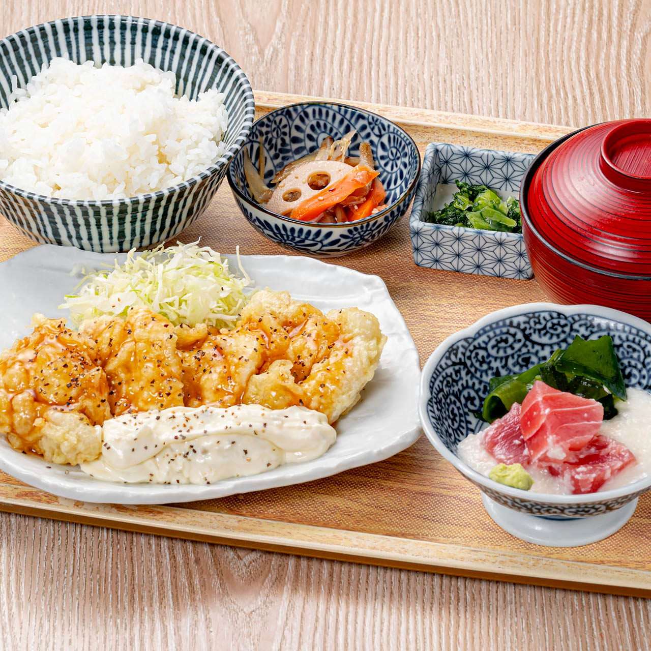 チキン南蛮と鮪とろろ御膳