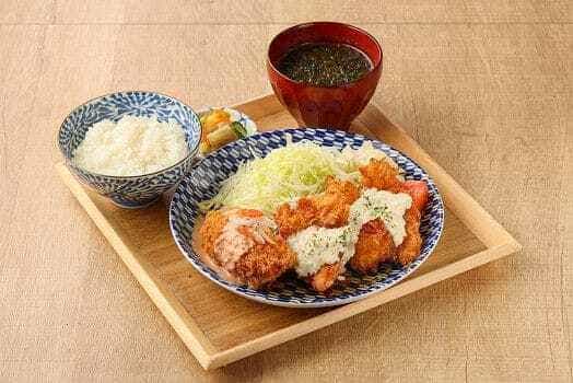 チキン南蛮と蟹グラタンコロッケ定食