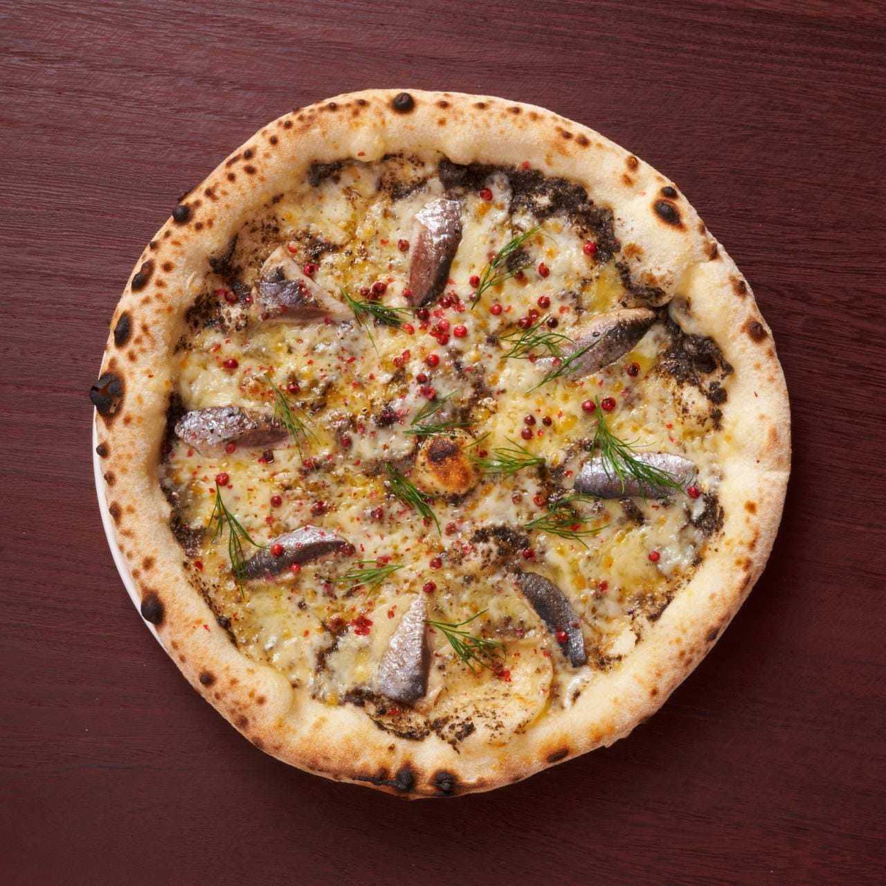 Sardine and olive pizza Siciliana