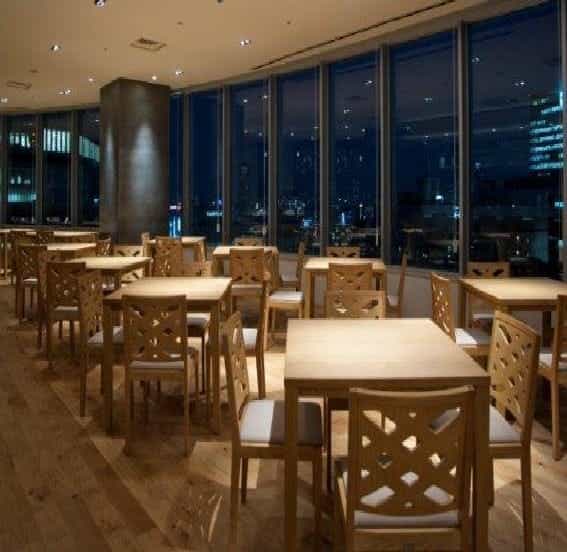 パノラマ夜景×テーブル席