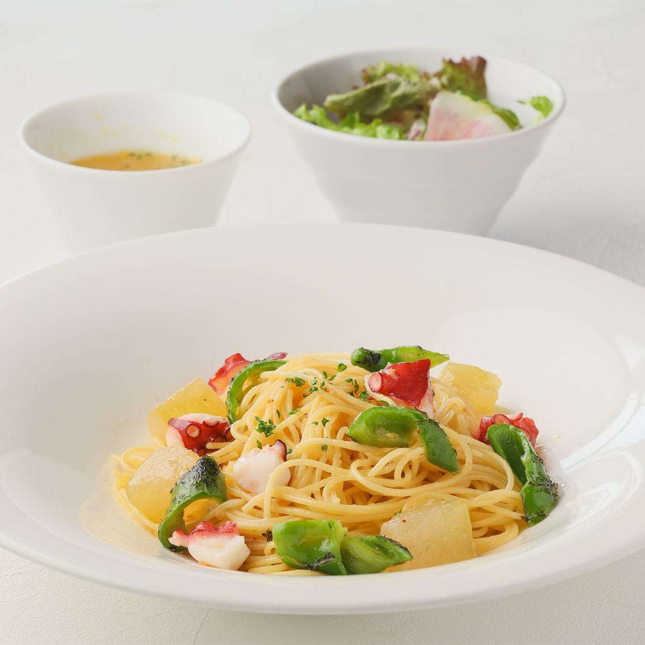 Octopus and Manganji Pepper Peperoncino