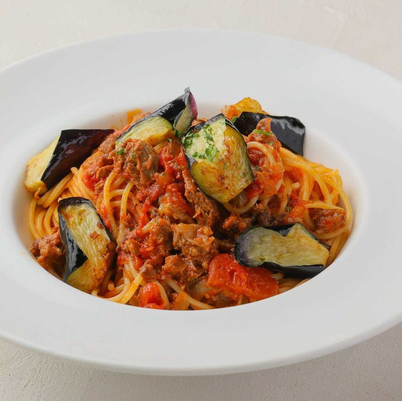 牛肉ラグーと茄子のトマトスパゲティ