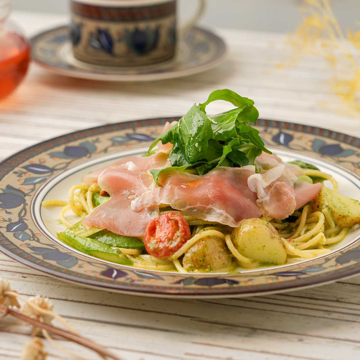 しばれ生ハム6種野菜のジャノベーゼ風パスタ