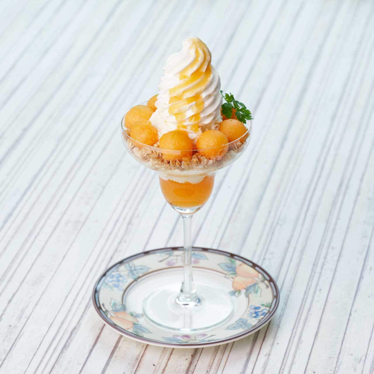 季節のパフェ