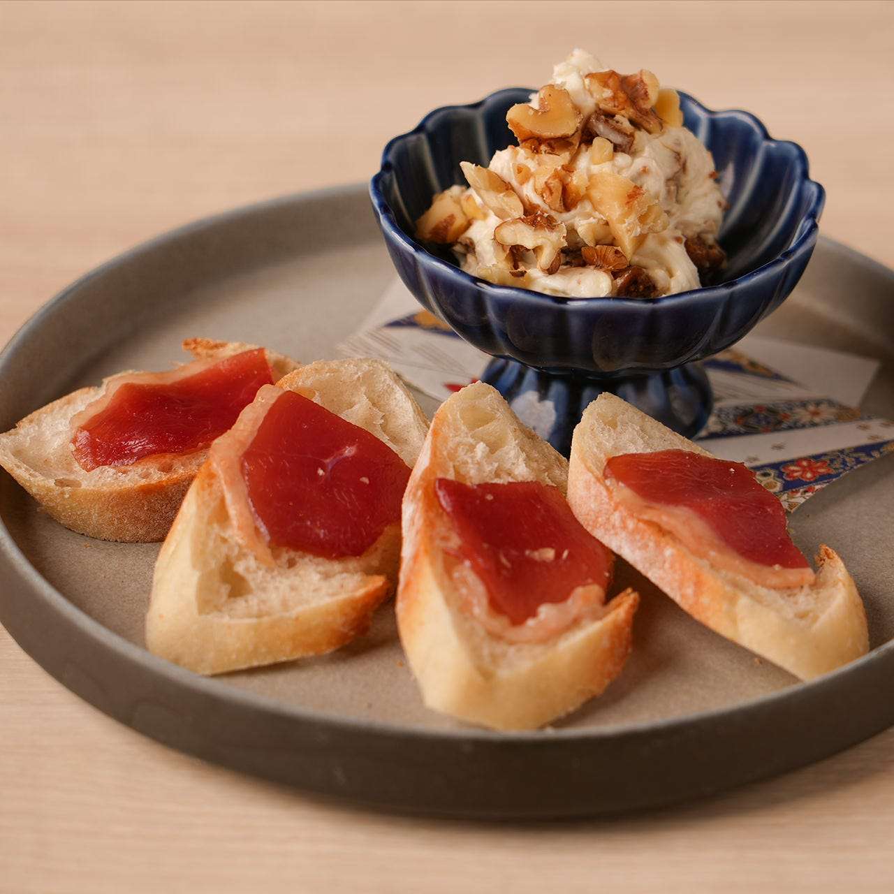 가오리 생 햄과 주전자 크림 치즈