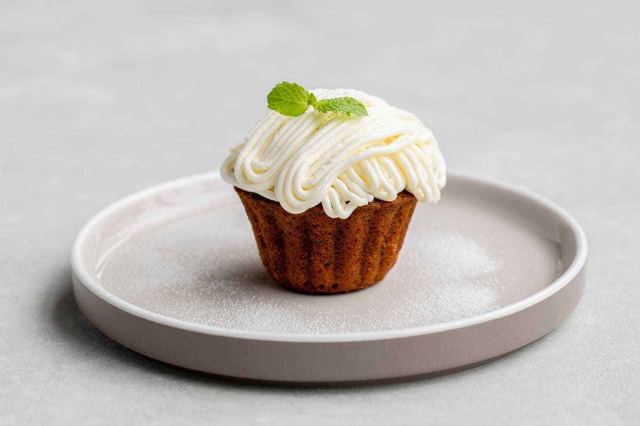 キャロッ  トケーキ クリームチーズフロスティング