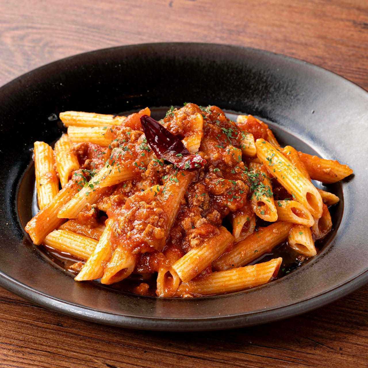 羊肉のミートソース煮込みペンネ