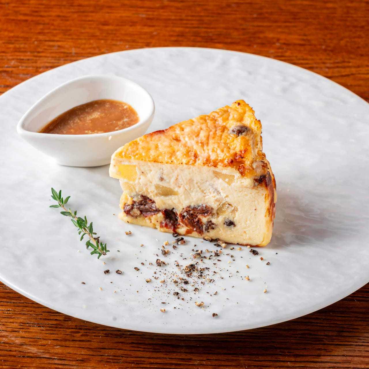 林檎とラムレーズンのチーズケーキ