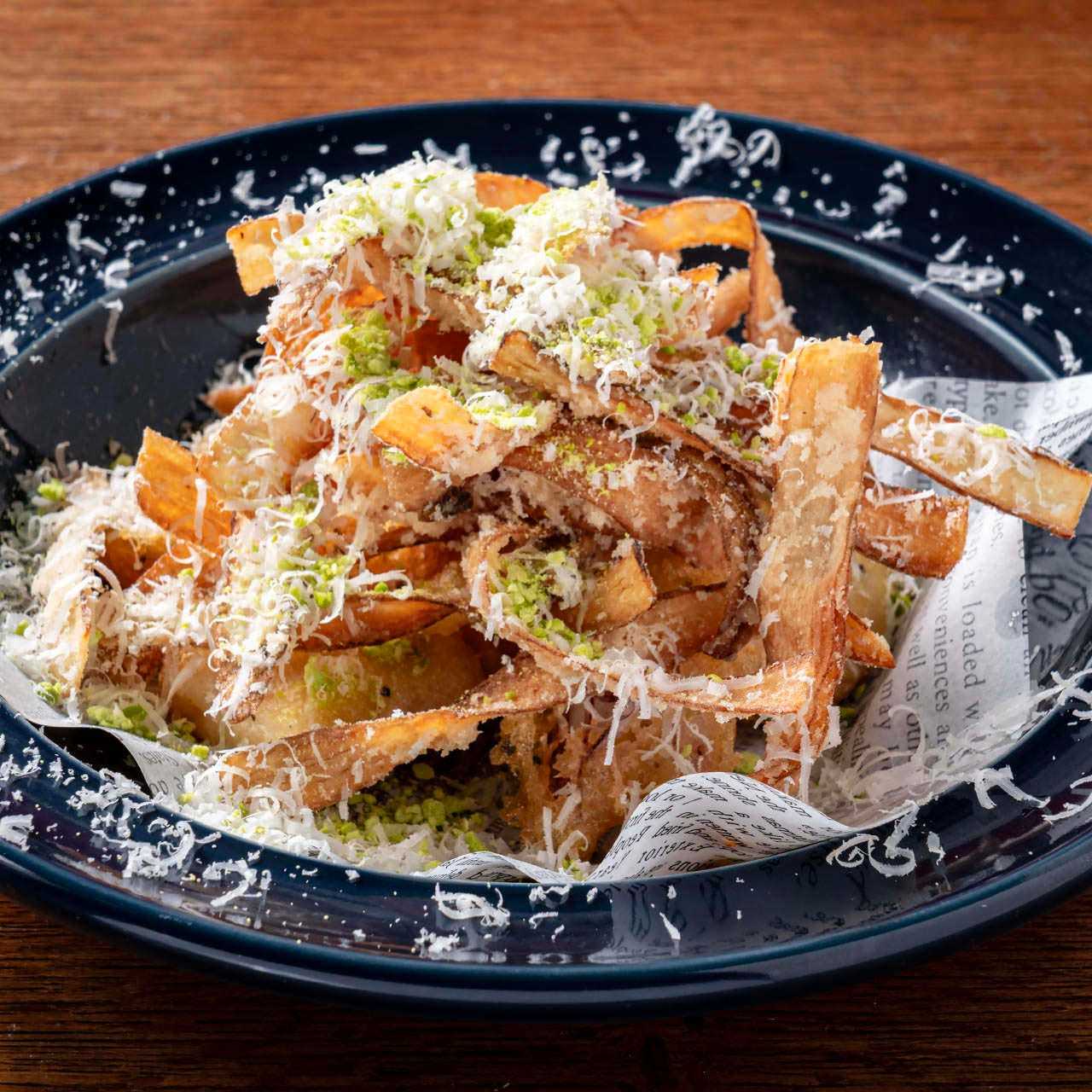 ヤリイカと新牛蒡のフリット　そら豆とチーズを纏わせて