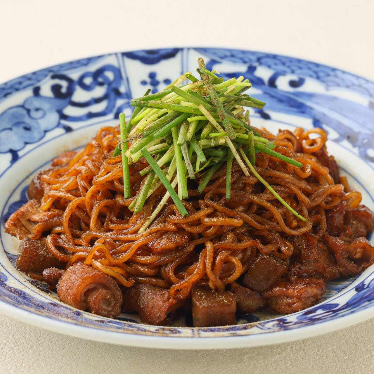 쇠고기 줄무늬 국수 간장 야키소바