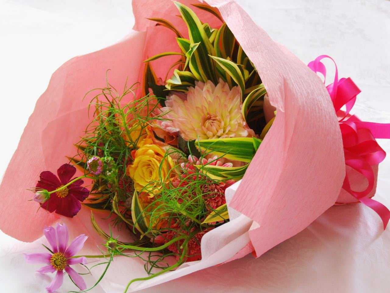 感謝の気持ちを込めて“花束プレゼント” 