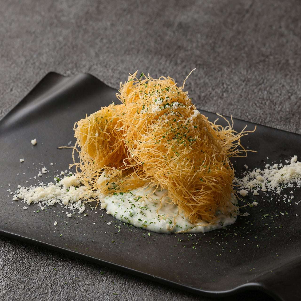 牡蠣のカダイフ揚げ ～生海苔クリームソース～