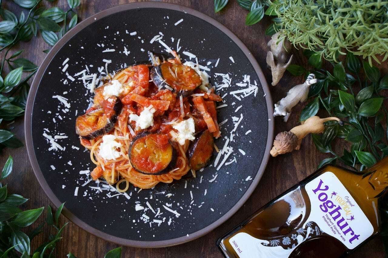 なすとモッツァレラのトマトパスタ