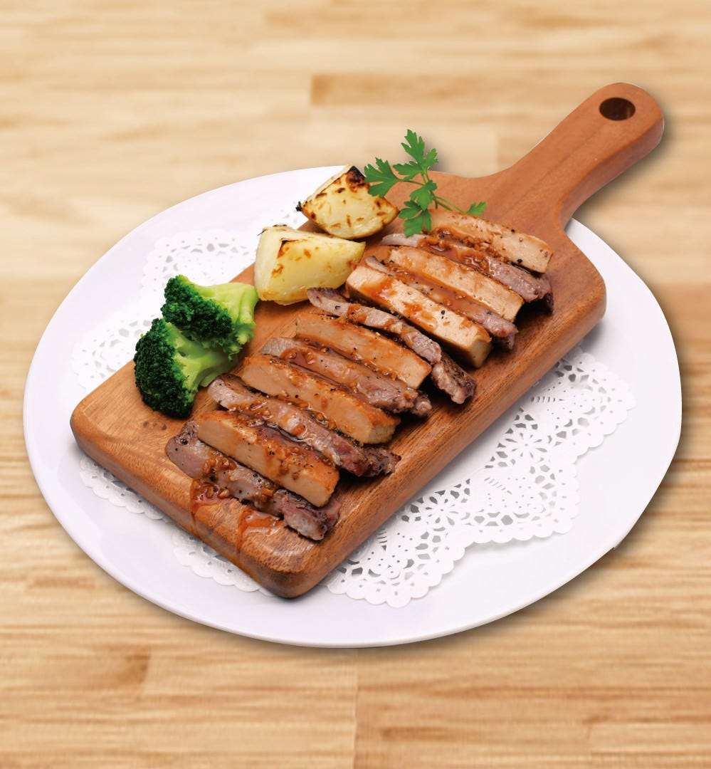 霜降り牛たんステーキとグラフォアの挟み焼き