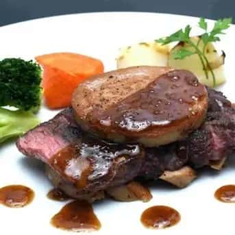 特別な日を彩る【10,000円コース】 絶品のドミノステーキなど全9品＋2時間プレミアム飲み放題付